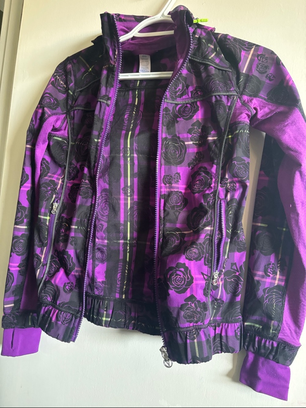 Ivivvia jacket